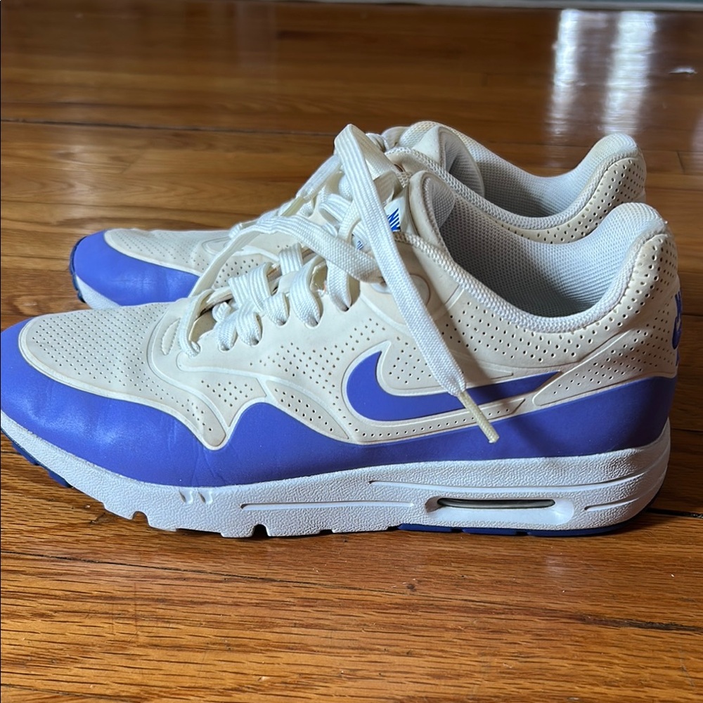 Nike women Air Max white/Persian Violet